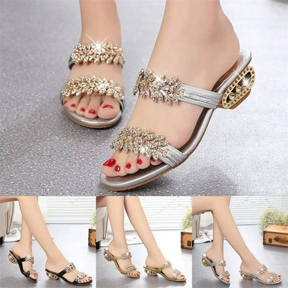 📢📢Last Day-52% OFF!!⏰Modische Damen Sandalen – Flacher Absatz, Strass & Metallverzierung 👡 Für Sommer & Alltag